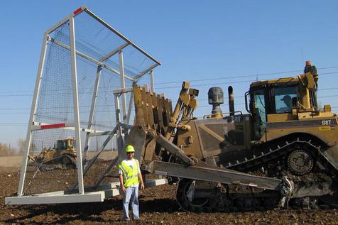 The Bull Litter Fence Netting with Canopy